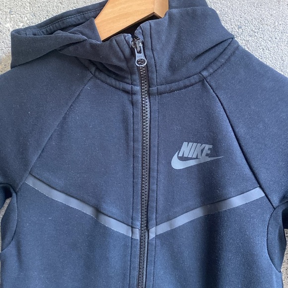 Nike Kids Tech Fleece Hoody - Picture 3 of 7